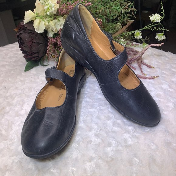 Mephisto Air-Jet Mary Janes Black sz 8 - Picture 3 of 5